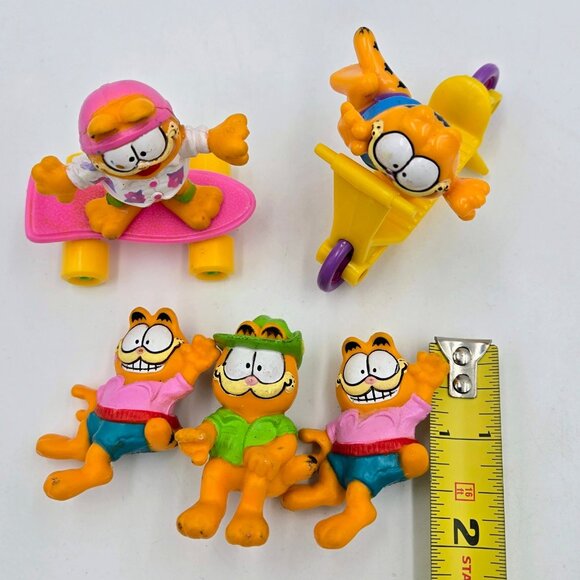McDonald’s Garfield Figures Happy Meal 1988 Vehicles Read - Picture 4 of 7